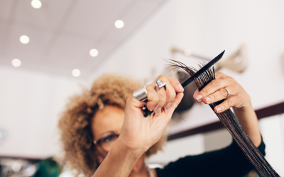 Cheveux à Volonté : Le Pouvoir Secret de la Chevelure dans la Réduction du Stress