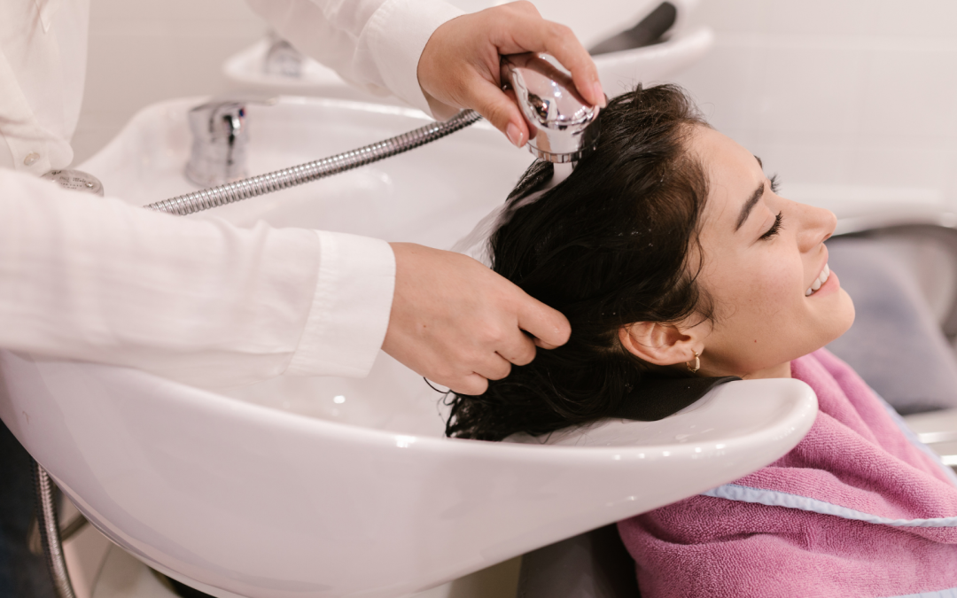 Réinventer les soins capillaires entre science verte et personnalisation connectée