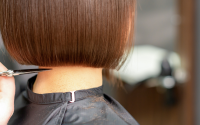 Soins capillaires 2024: innovations nanotech, hair cycling et sobriété durable